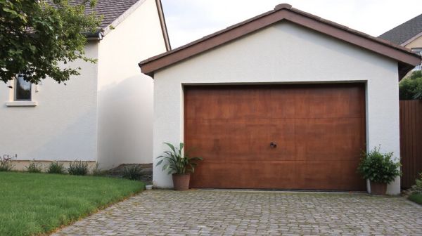 Meilleures entreprises pour installer une porte de garage à Rennes